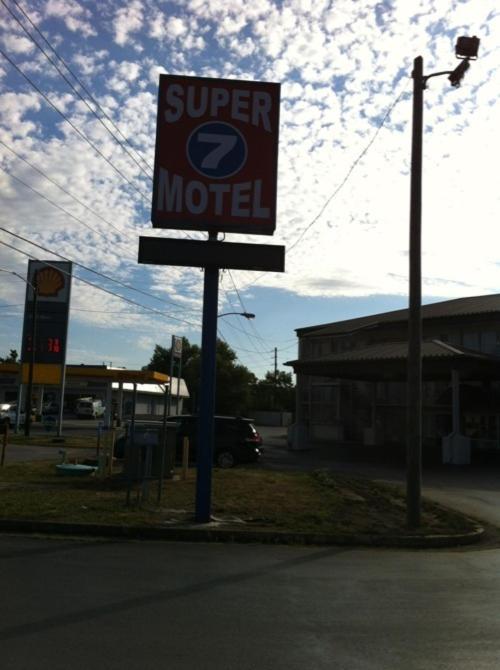 Super 7 Motel Richmond Buitenkant foto